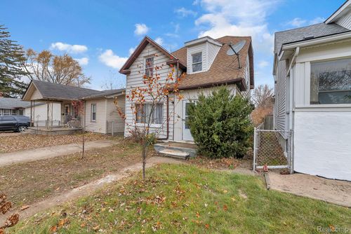 25520 New York St, Dearborn Heights, MI, 48125-1123 | Card Image