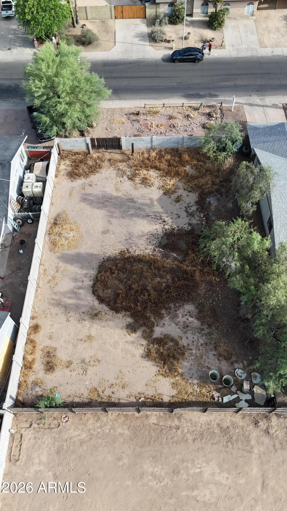 Land in Phoenix 4