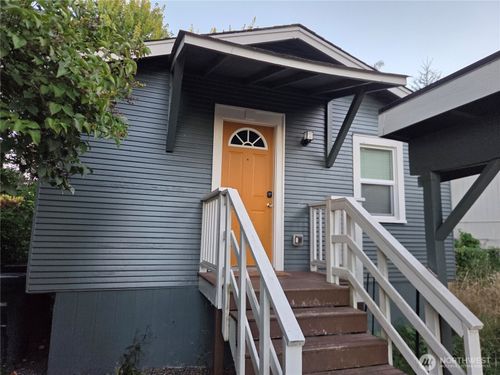 580 Sroufe St, Port Orchard, WA, 98366-3230 | Card Image
