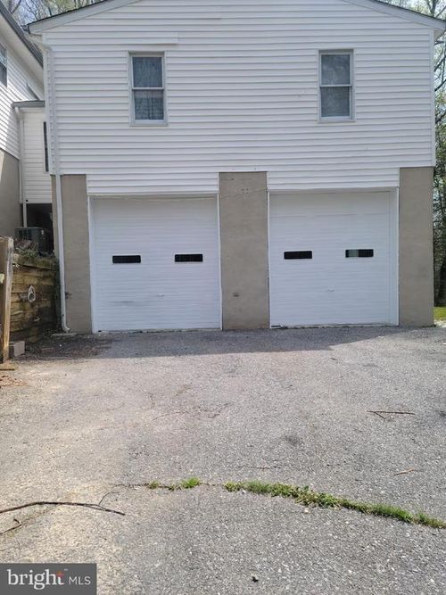 870 Planters Wharf Rd, LUSBY, MD, 20657-4217 | Card Image