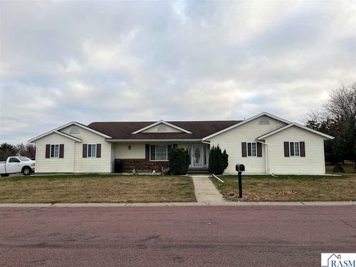 1007 Westwood Dr, Saint James, MN, 56081-1035 | Card Image