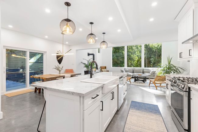 9211 Pemberton Portage Rd, House other with 3 bedrooms, 3 bathrooms and 6 parking in D'arcy BC | Image 8