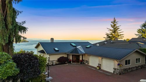 433 Eagle Ridge Rd, Campbell River, BC, V9W6B4 | Card Image