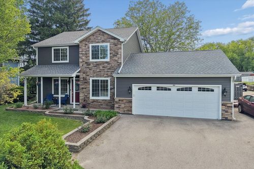 816 Belle Plaine Ave, Gurnee, IL, 60031-3703 | Card Image