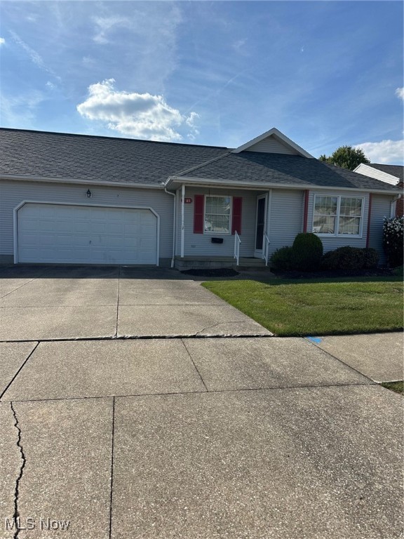 Azalea Blvd, Barberton, OH 44203