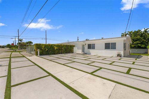 8761-8761 Sw 34th St, Miami, FL, 33165-4273 | Card Image