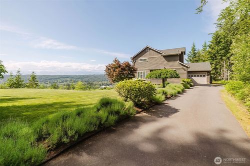 90 Ne Daybreak Drive, Belfair, WA, 98528 | Card Image