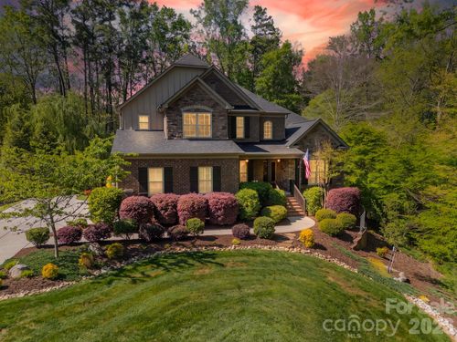 800 Hidden Pond Ln, Waxhaw, NC, 28173-9974 | Card Image