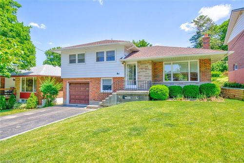 31 Brodick St, Hamilton, ON, L8S3E3 | Card Image