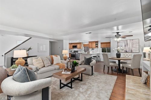 7651 Yorktown Ave, Huntington Beach, CA, 92648-2463 | Card Image