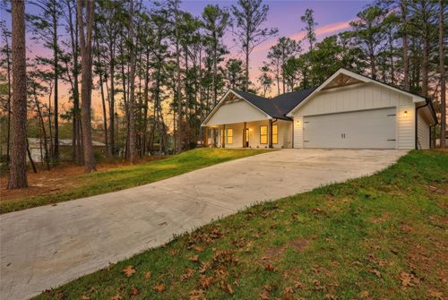 235 Dogwood Rd, Brookeland, TX, 75931-7409 | Card Image