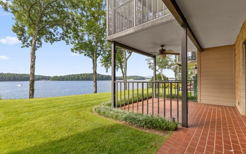 4336 Lakeshore Ln, Chattanooga, TN, 37415-7094 | Card Image