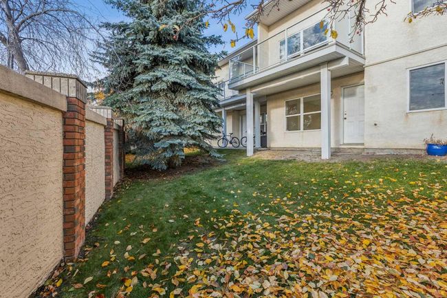 364 Prominence Hts Sw, Townhouse with 3 bedrooms, 3 bathrooms and 4 parking in Calgary AB | Image 39
