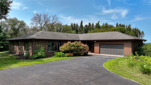 5892 Graff Rd, Eau Claire, WI, 54701-8953 | Card Image