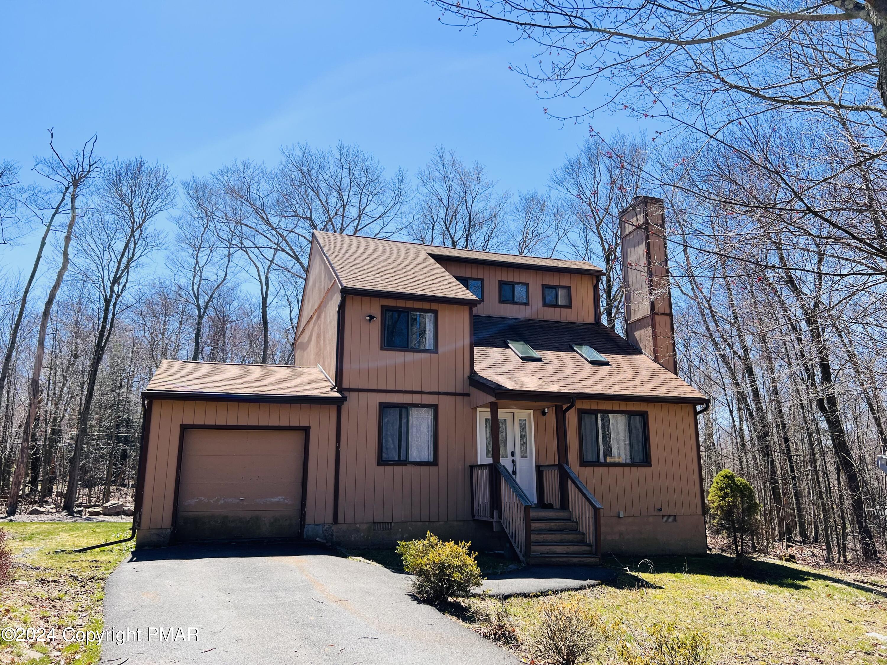 Hickory Rd, Tobyhanna, PA 18466