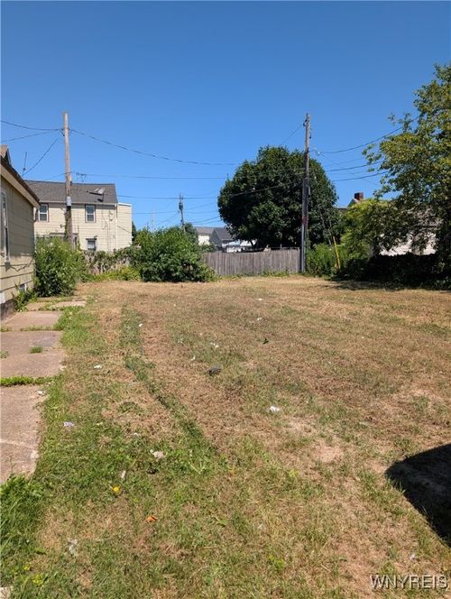 58 Maryland St, Buffalo, NY, 14201-1808 | Card Image