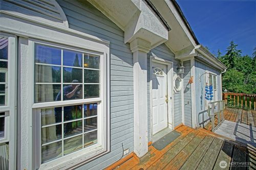 1840 Se Crescent Dr, Shelton, WA, 98584-8670 | Card Image