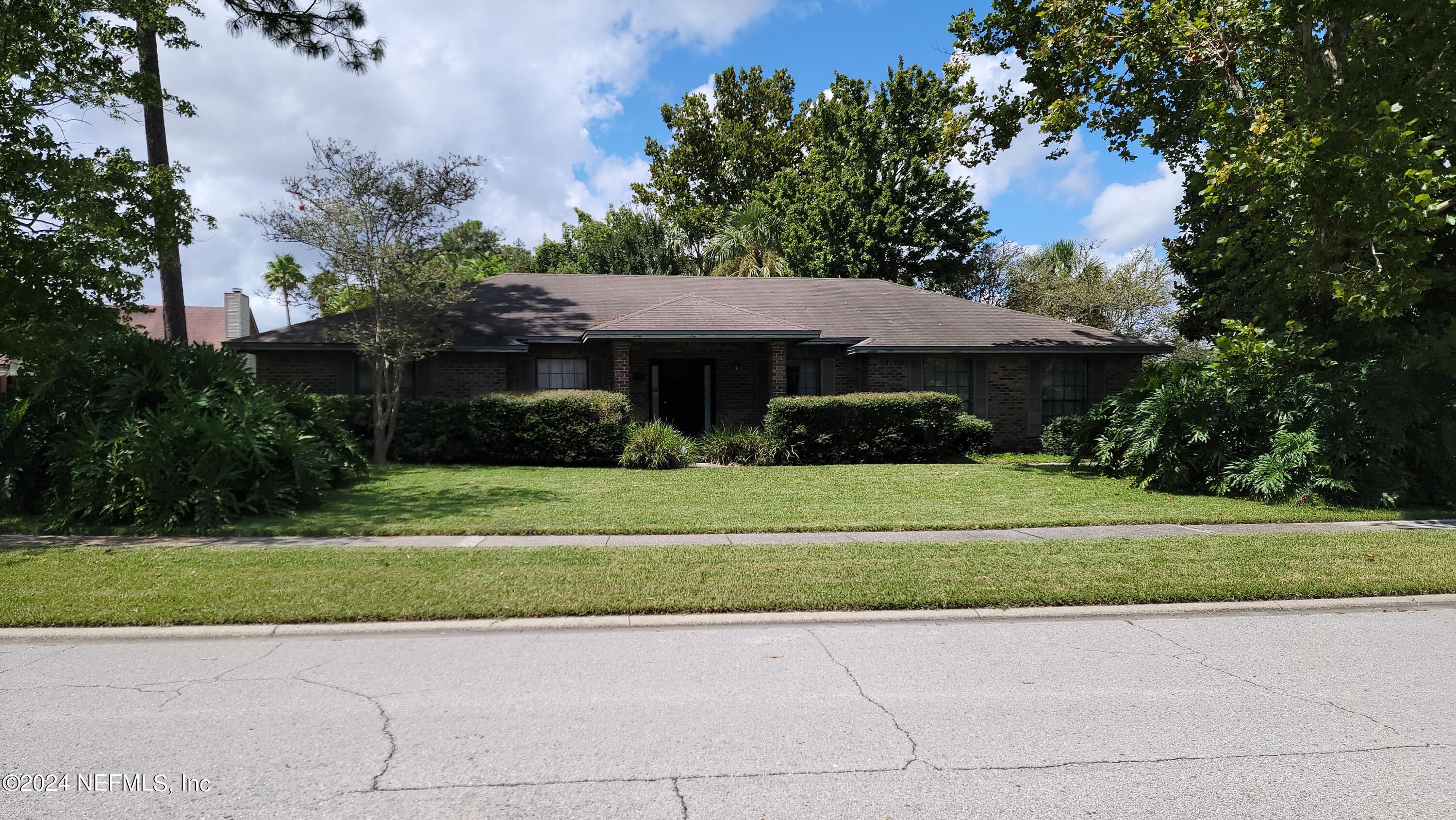 Cascara Dr, Jacksonville, FL 32225