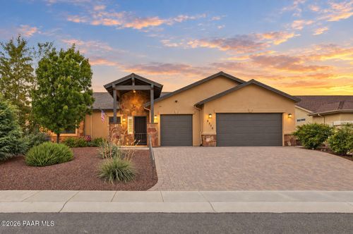 8370 N View Crst, Prescott Valley, AZ, 86315-6856 | Card Image