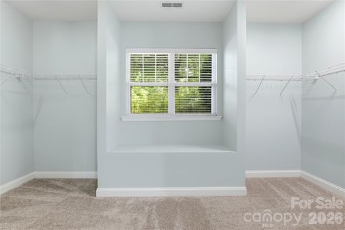 5009 Magna Ln, Indian Trail, NC, 28079-4260 | Card Image
