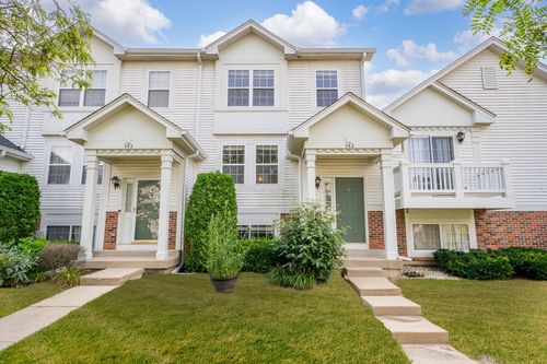 582 Holiday Ln, Hainesville, IL, 60073-4700 | Card Image