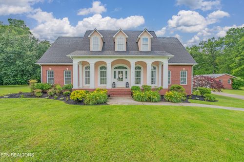 255 Cumberland Mountain Cir, Sunbright, TN, 37872-2803 | Card Image