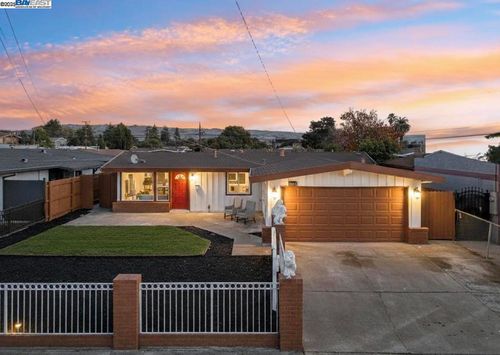 27480 Calaroga Ave, Hayward, CA, 94545-4702 | Card Image