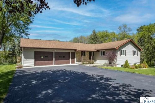 100 Stony Creek Cir, Mankato, MN, 56001-8973 | Card Image