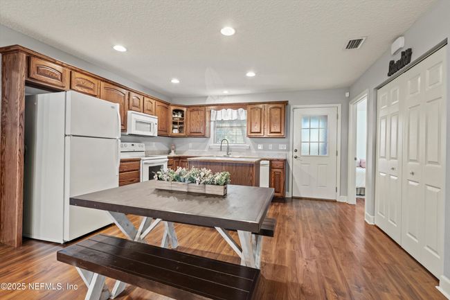 175 May St E, House other with 3 bedrooms, 2 bathrooms and null parking in Baldwin FL | Image 7
