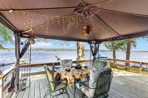 22 Fuller Shores Rd, Lakeville, MA, 02347-2401 | Card Image