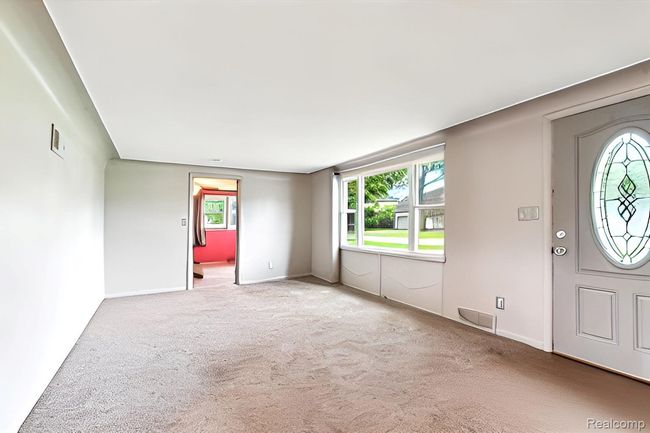 11-Living Room.jpg | Image 11