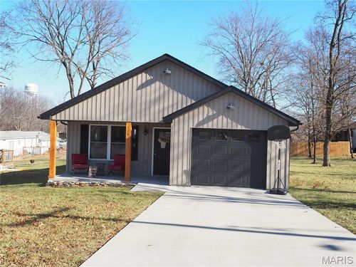 126 S Main St, Gerald, MO, 63037-2148 | Card Image