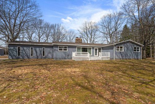 6561 E 34 1/2 Rd, Cadillac, MI, 49601-9656 | Card Image