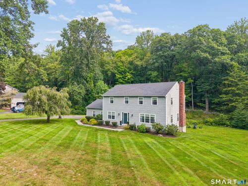 11 Autumn Dr, Danbury, CT, 06811-2725 | Card Image
