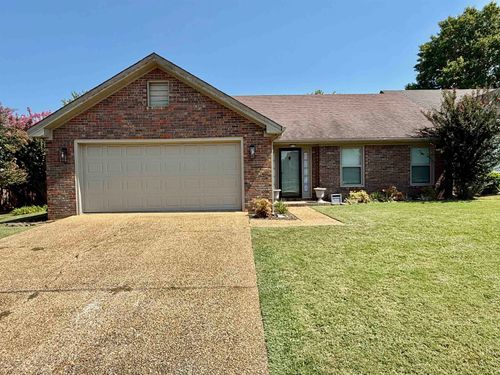 212 Westmeade Ct, Florence, AL, 35630-6704 | Card Image