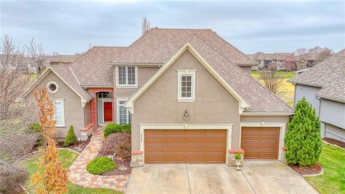 19605 W 99th St, Lenexa, KS, 66220-9721 | Card Image