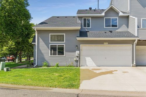 g-670 Kingfisher Ln, Woodbury, MN, 55125-1844 | Card Image
