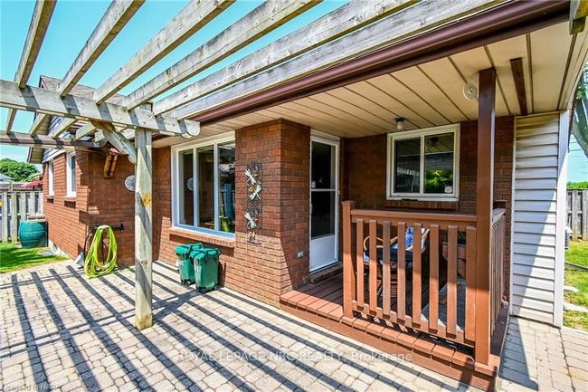 601 Bunting Rd, House other with 3 bedrooms, 2 bathrooms and 6 parking in Saint Catharines ON | Image 37