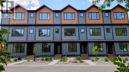 2102 131 St, Blairmore, AB, T0K | Card Image