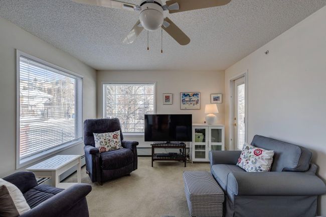 3306 - 3000 Sienna Park Green Sw, Home with 2 bedrooms, 2 bathrooms and 1 parking in Calgary AB | Image 7