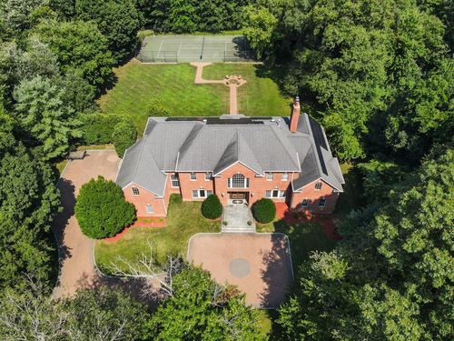 1 Tatem Way, Old Westbury, NY, 11568-1715 | Card Image