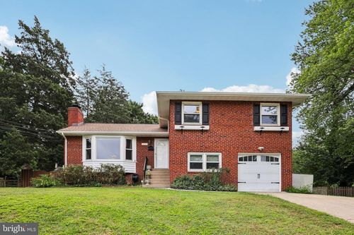 8401 Felton Ln, ALEXANDRIA, VA, 22308-1922 | Card Image