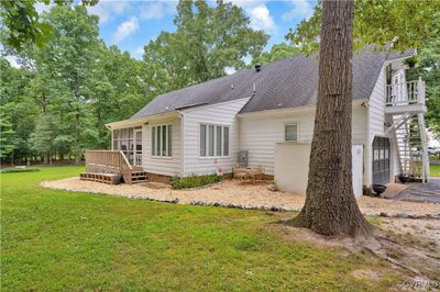 13700 Bradley Bridge Road, House other with 5 bedrooms, 3 bathrooms and null parking in Chesterfield VA | Image 3