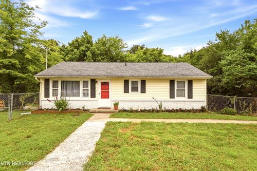 614 Scenic Dr, Kingston, TN, 37763-3216 | Card Image