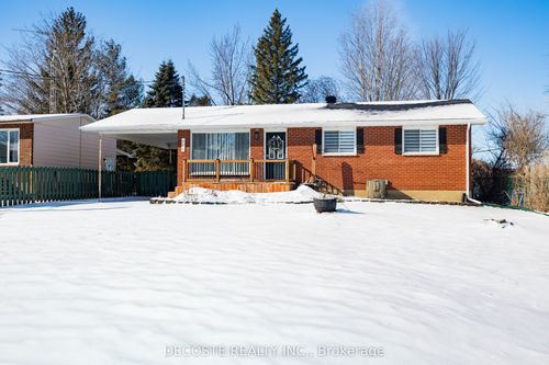 456 Dominion St S, Alexandria, ON, K0C1A0 | Card Image