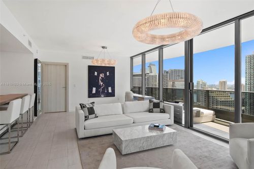 unit-4209-1000 Brickell Plz, Miami, FL, 33131-3872 | Card Image