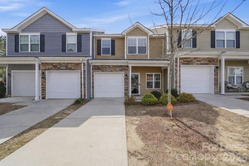 15217 Wrights Crossing Dr, Charlotte, NC, 28278-7917 | Card Image