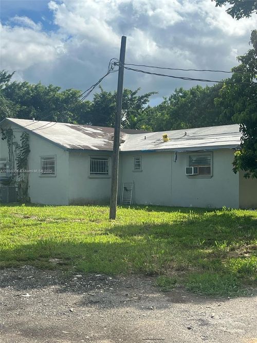 19755 Sw 190th St, Miami, FL, 33187-1819 | Card Image