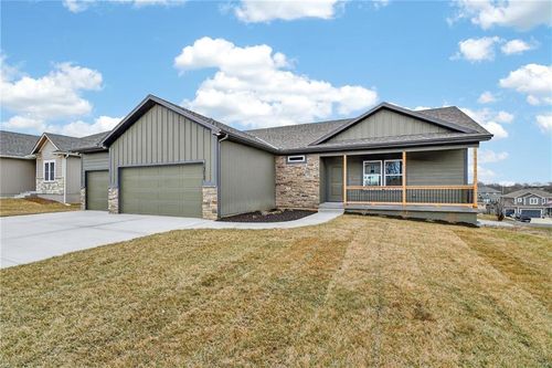 1313 N Holland Dr, Independence, MO, 64056-3116 | Card Image