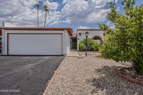 7860 E Hampton St, Tucson, AZ, 85715-4214 | Card Image